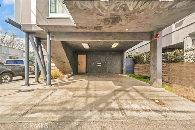 Building Photo - 2208 Dell Ave