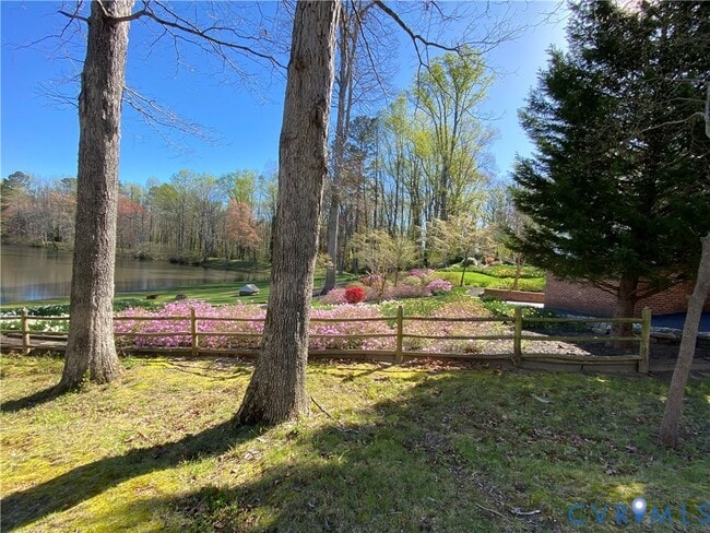 Building Photo - 7622 Yarmouth Dr