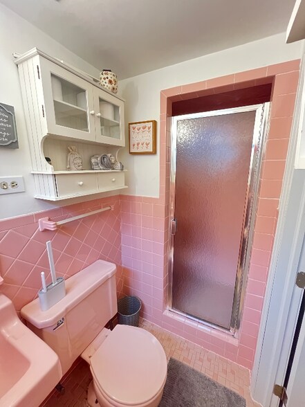 Building Photo - 363 Ridgeland Ave