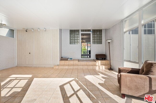 Building Photo - 3340 Alabama St