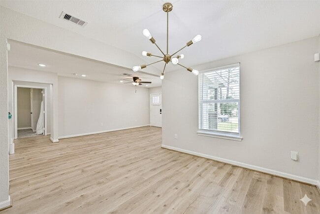 Building Photo - 611 Munger St