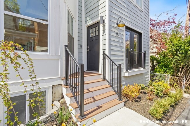 Building Photo - 15 Spring Hill Terrace