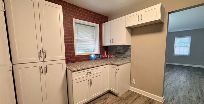Building Photo - 430 Lindbergh Drive NE