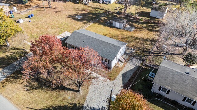 Building Photo - 114 Arrowood Dr