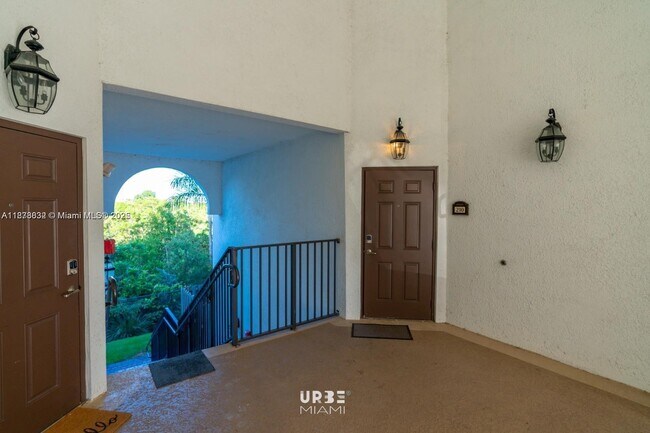 Building Photo - 10630 NW 88th St