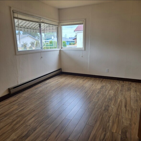 Building Photo - 2120 Laurel St