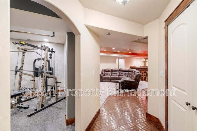 Building Photo - 102 Buffalo Square Ct