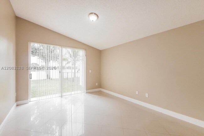 Building Photo - 1544 NW 158th Ave