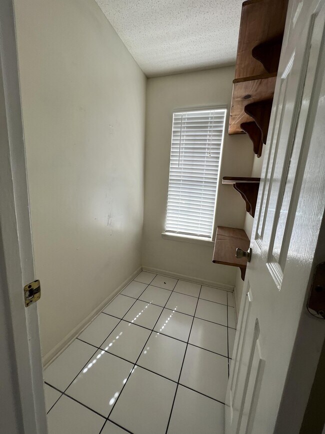 Building Photo - 1446 Harrier Hollow