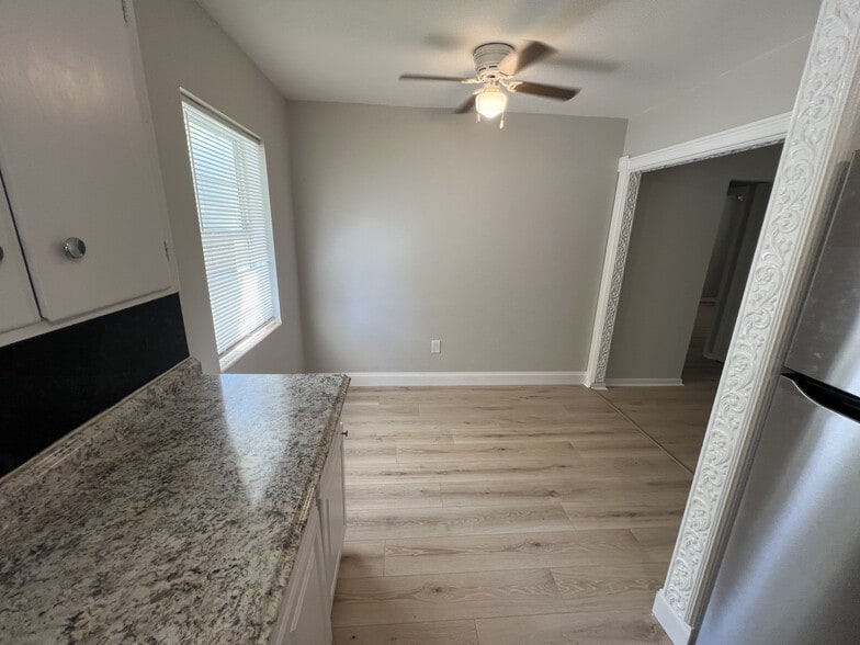 Building Photo - 1622 N J St