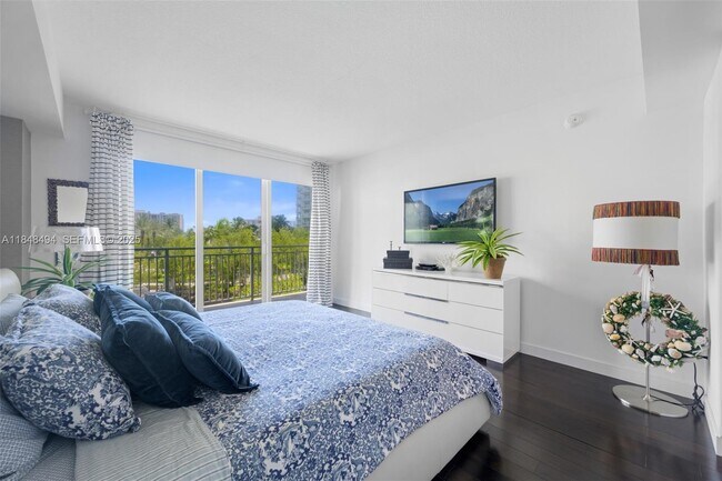 Building Photo - 150 Sunny Isles Blvd