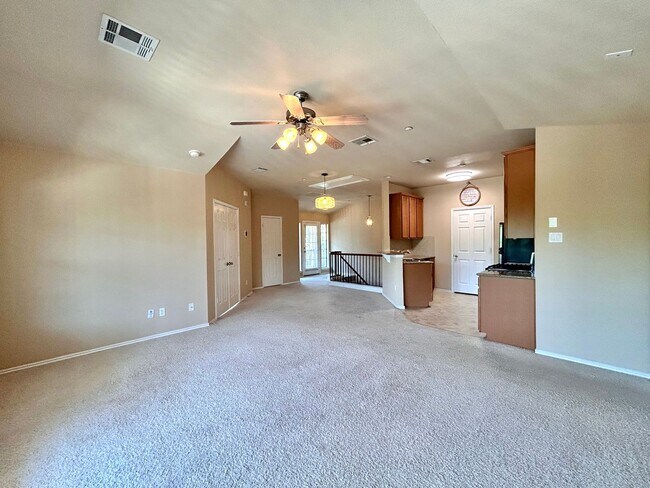 Building Photo - 1310 W Parmer Ln