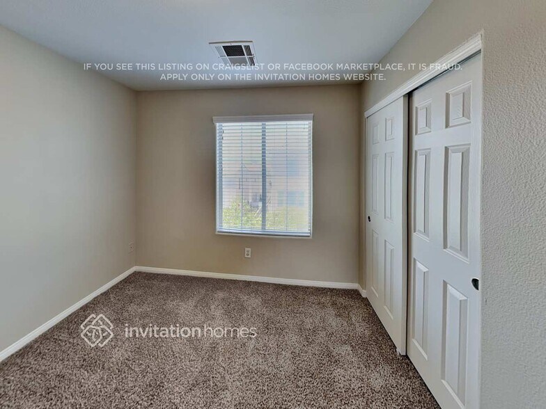 Building Photo - 1275 Sand Castle Ave