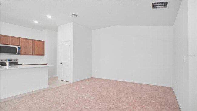 Building Photo - 2942 Lavanda Dr