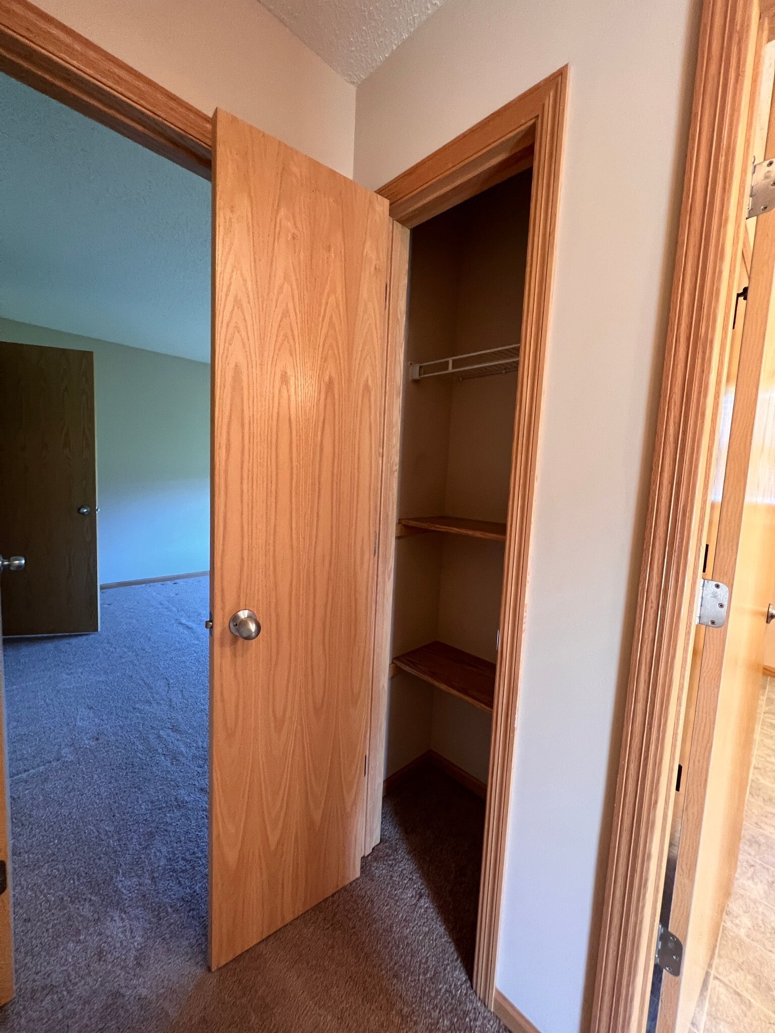 Building Photo - 593 W 9th St