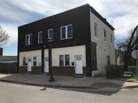 Building Photo - 217-219 Bates Ave