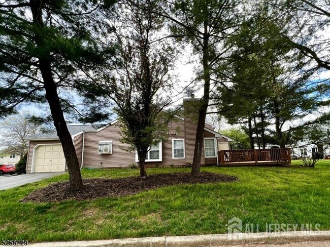 Building Photo - 173 Jordans Cir