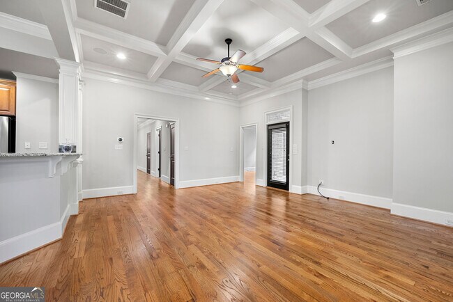 Building Photo - 2041 Mendenhall Cir