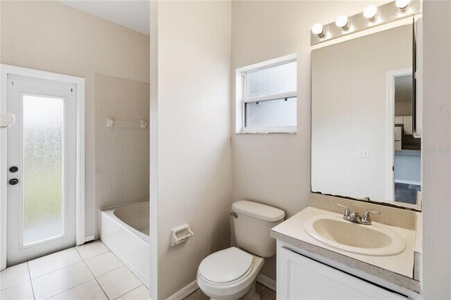 Building Photo - 251 Grouper Ct