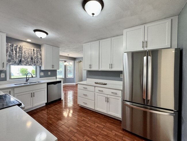 Building Photo - Available NOW! Unique Home in Wesleyan Cha...