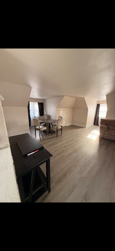 Building Photo - 313 N Evans St