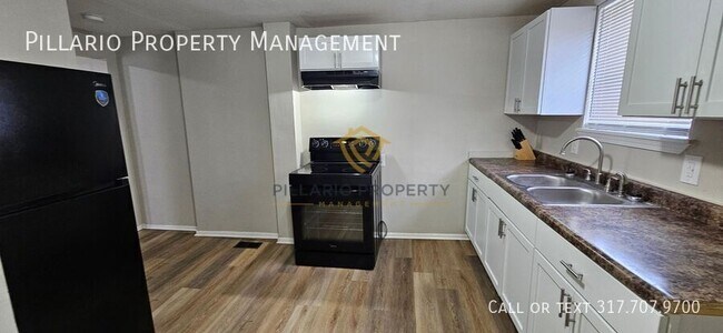 Building Photo - 933 N Dearborn St