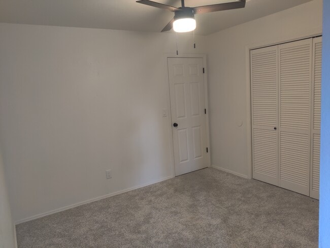 Building Photo - 1097 North Point Dr