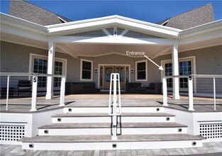 Building Photo - 5 Phil's Path