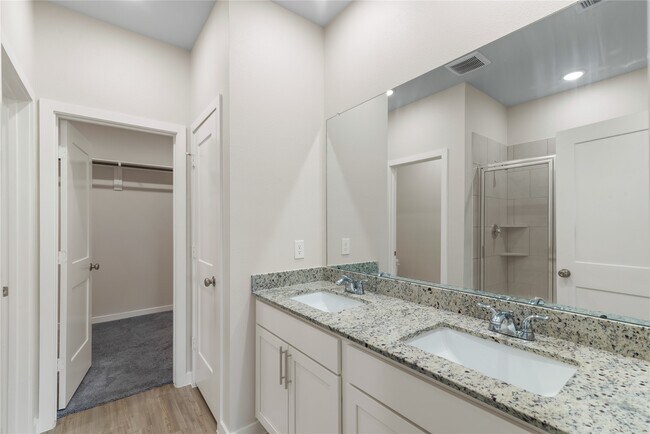 Building Photo - 5811 Quest Valley Dr