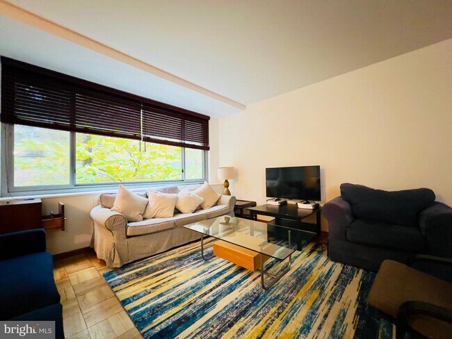 Building Photo - 4200 Cathedral Ave NW