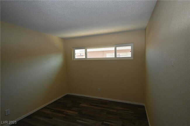 Building Photo - 2508 N McCarran St