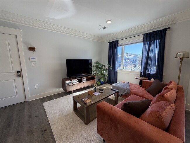 Building Photo - 17 Hennery Wy