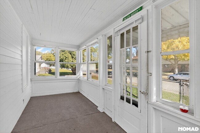 Building Photo - Charming 3BR House in Kankakee