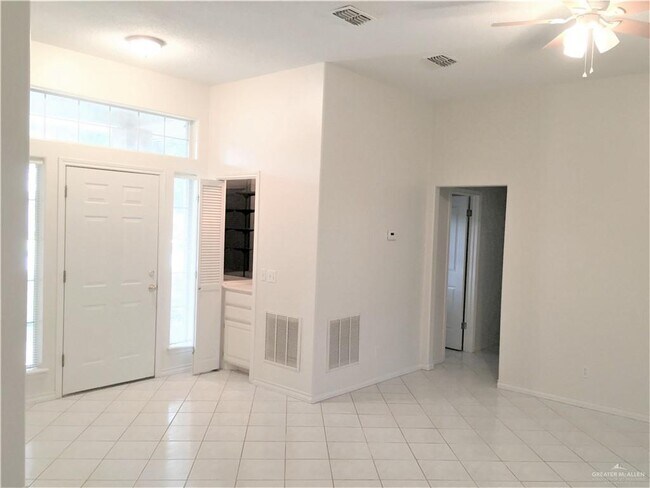 Building Photo - 24 N 43rd St