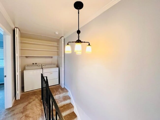 Building Photo - Charming 2BD/1.5BA, Two-Story Townhouse in West Side Danville, Near Downtown- Available NOW!