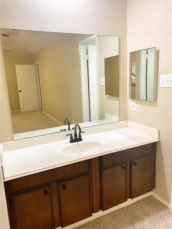 Building Photo - 6129 Silver Leaf Dr