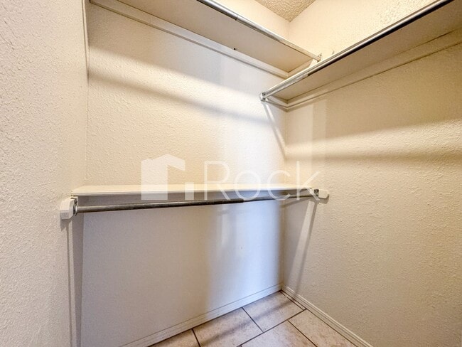Building Photo - 7024-26 Woodlake Duplex