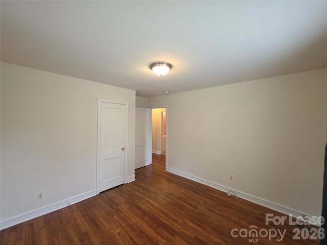 Building Photo - 356 Melbourne Ct