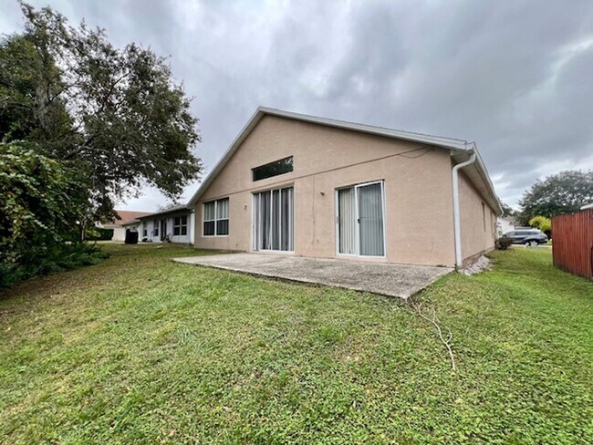 Building Photo - 4119 Coralbrooke Grove