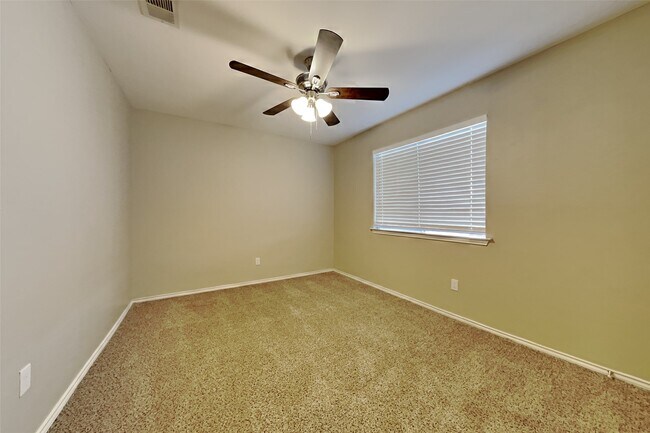 Building Photo - 19710 Twisted Creek Dr