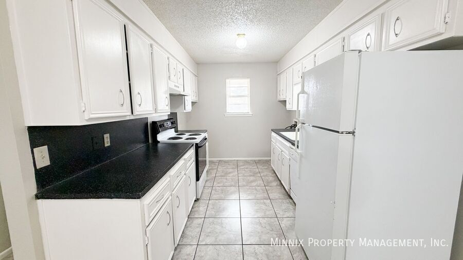 Building Photo - 7303 Avenue X