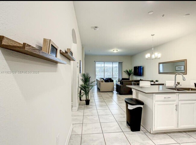 Building Photo - 653 Ocean Course Ave