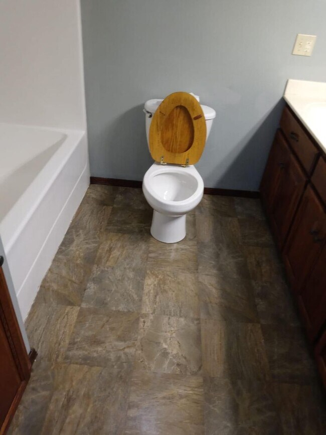 Beautiful House Rent to Own in the Great c... 304 Water St Nixa MO 65714 Apartment Finder