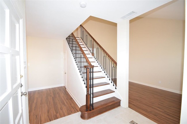 Building Photo - 15107 Kimberley Ct