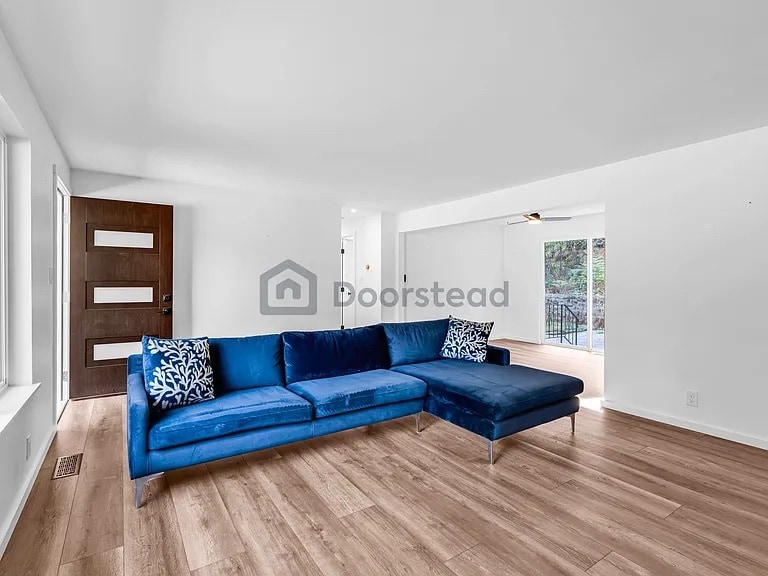 Building Photo - 3533 NE 17th Pl