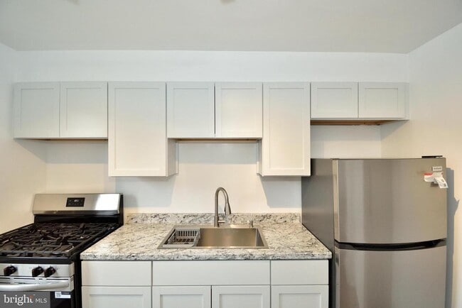 Building Photo - 1302 Belle View Blvd