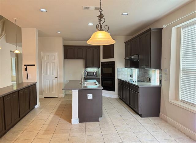 Building Photo - 11146 Silver Horn Dr