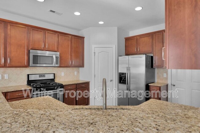 Building Photo - 12352 Red Rust Ln