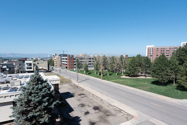 Building Photo - 3500 S Corona St