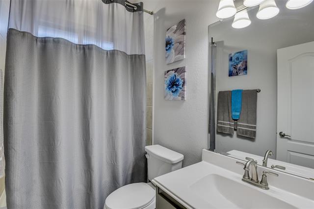 Building Photo - 1905 Winter Ct